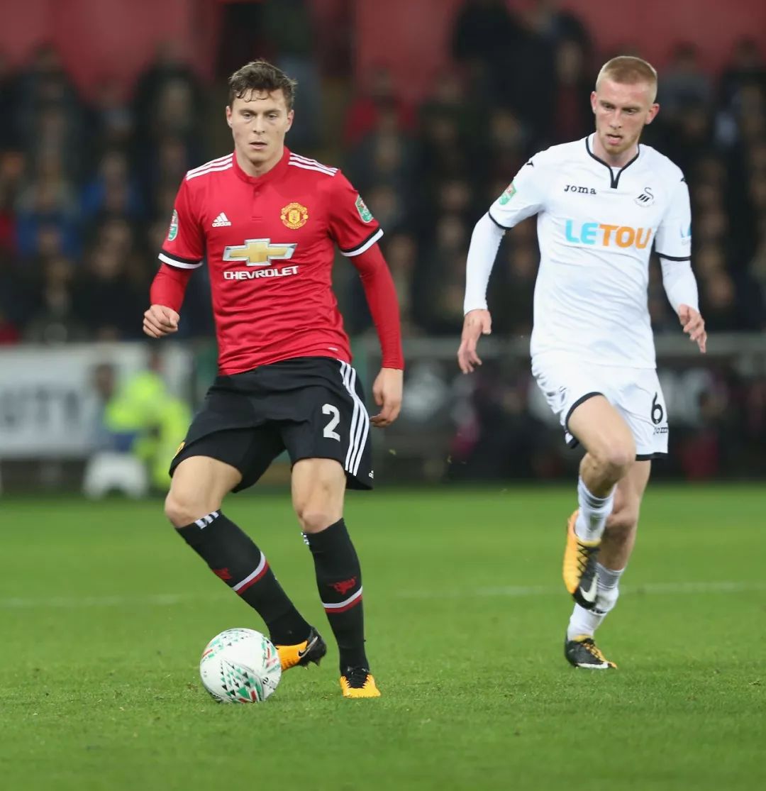 英超冬窗的 英超冬窗的