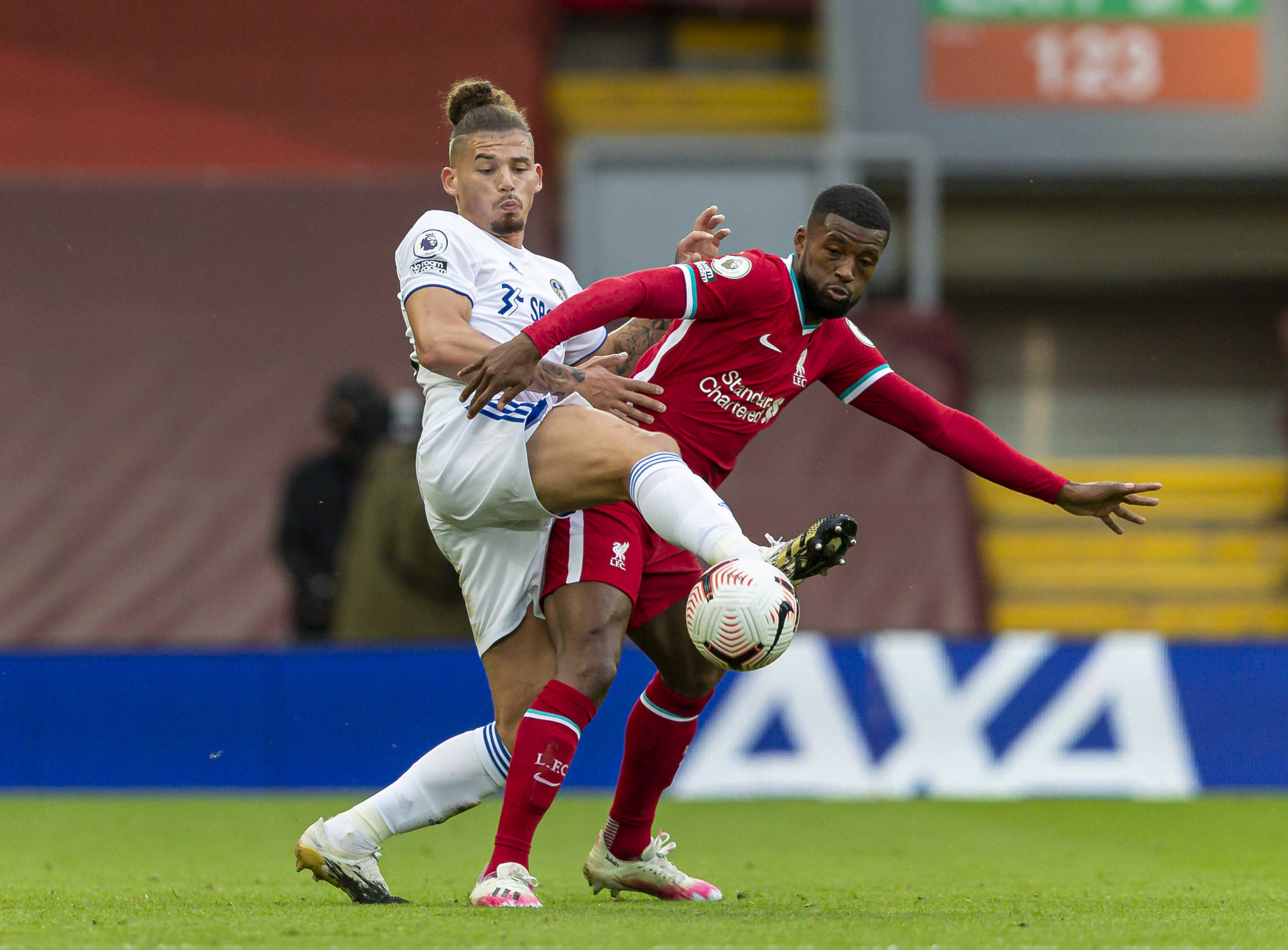 正步入国际 正步入国际